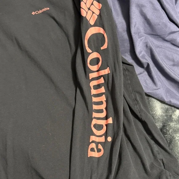 Columbia women’s Black and pink Long Sleeve Tee - Picture 2 of 6